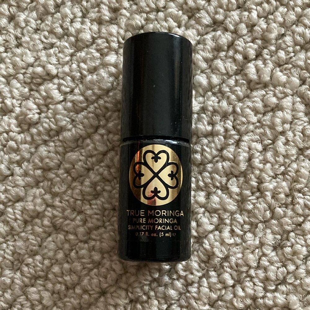 NEW True Moringa Pure Moringa Simplicity Facial Oil 0.17 fl oz NWOB